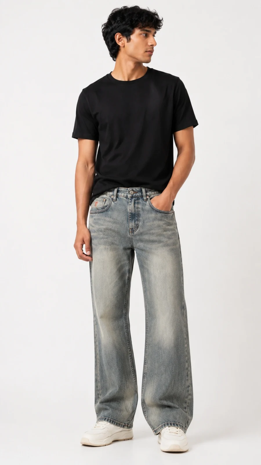 Men's Light Wash Relaxed Fit Straight Leg Jeans